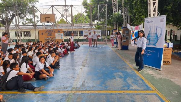 La institución educativa la Paz numero 1 de Flandes fue el escenario para premiar la creatividad de los estudiantes en un concurso de fotografía