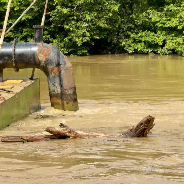 Material flotante en el río Sinú afecta la operación del acueducto en cinco municipios de Córdoba