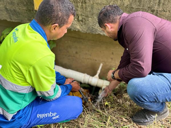 Conexiones no autorizadas y fugas afectan suministro de agua potable en El Bugre – Ciénaga de Oro