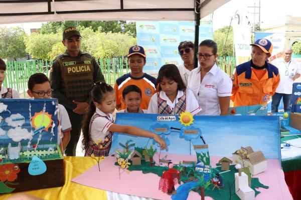 Concurso Re-imaginando el ciclo del agua en conmemoración del Día del Agua